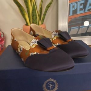 Sarah Flint Bennett Flats are (worn twice)